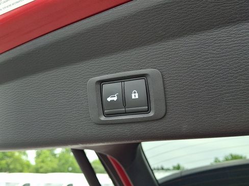 Used 2023 Mitsubishi Outlander SEL FWD image 32