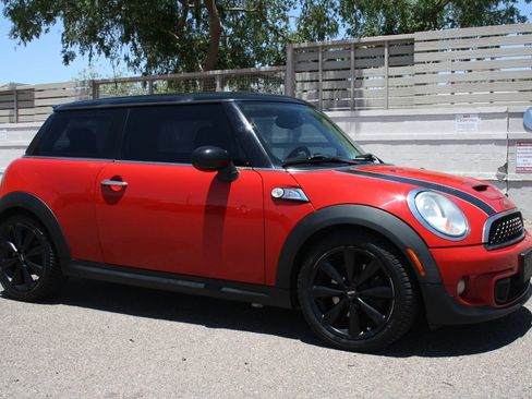 Used 2011 MINI Cooper S FWD image 3
