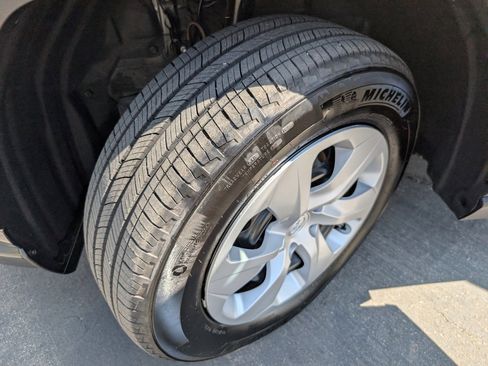 Used 2025 Toyota RAV4 LE image 21