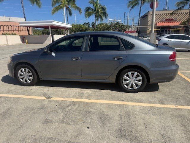 Used 2014 Volkswagen Passat 1.8T S FWD image 3