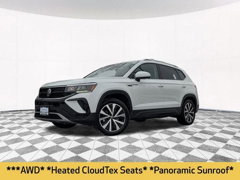 Used 2022 Volkswagen Taos SE image 2