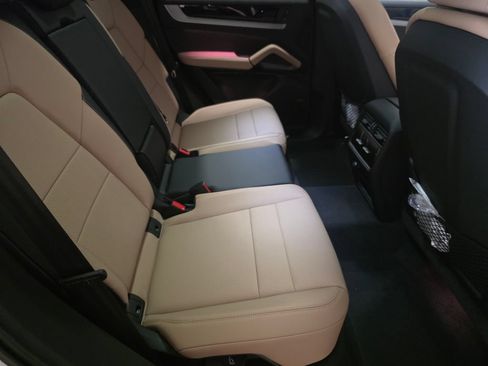 New 2026 Porsche Cayenne AWD/4WD image 31