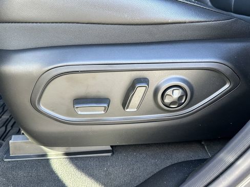 New 2025 Jeep Grand Cherokee Limited image 18