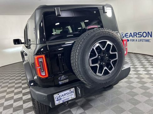 Used 2025 Ford Bronco Outer Banks AWD/4WD image 12