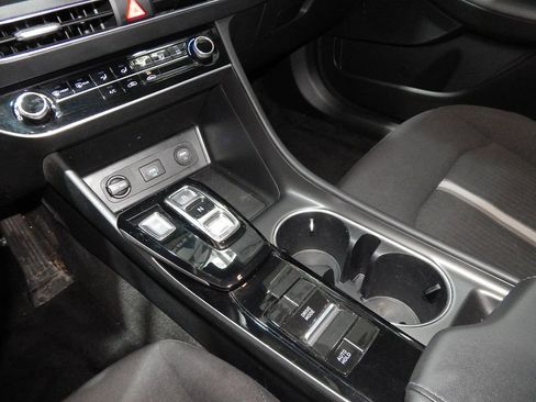 Used 2023 Hyundai Sonata SE image 25