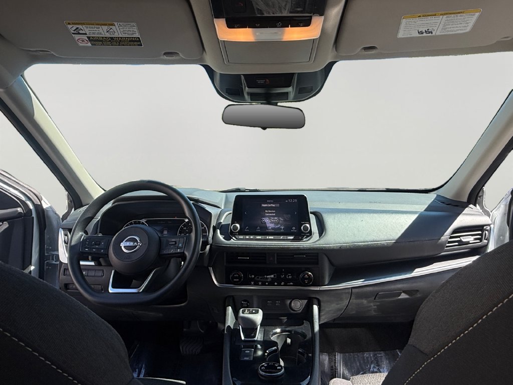 Used 2024 Nissan Rogue SV AWD/4WD image 10