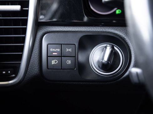Certified 2023 Porsche Cayenne Coupe AWD/4WD image 17