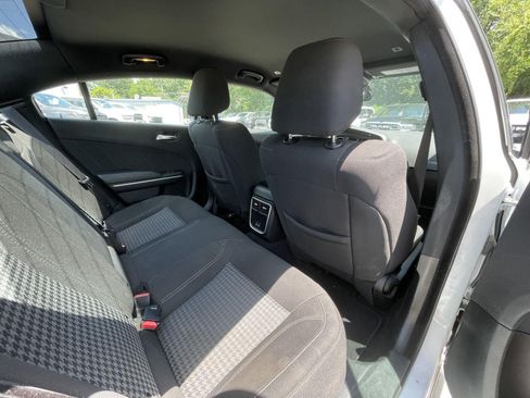 Used 2023 Dodge Charger SXT RWD image 41