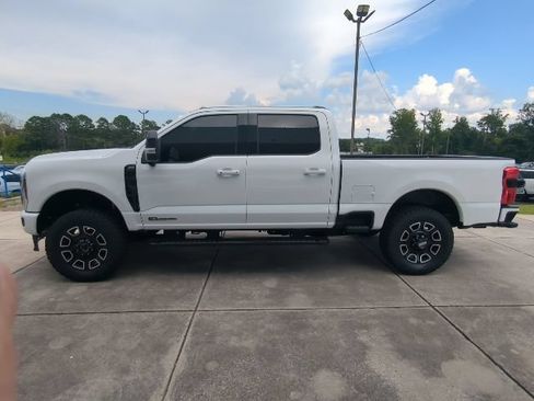 Used 2025 Ford F250 Lariat w/ Lariat Ultimate Package AWD/4WD image 4