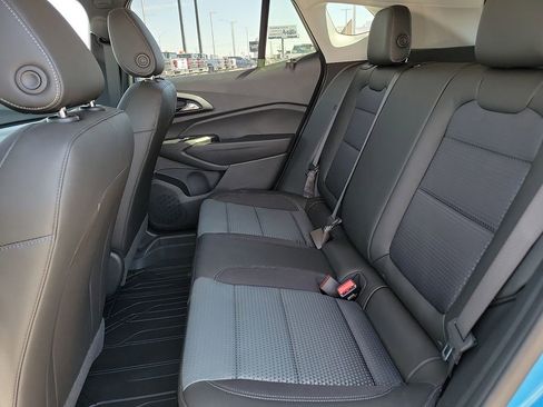 New 2026 Chevrolet Trax LT w/ LT Convenience Package image 16