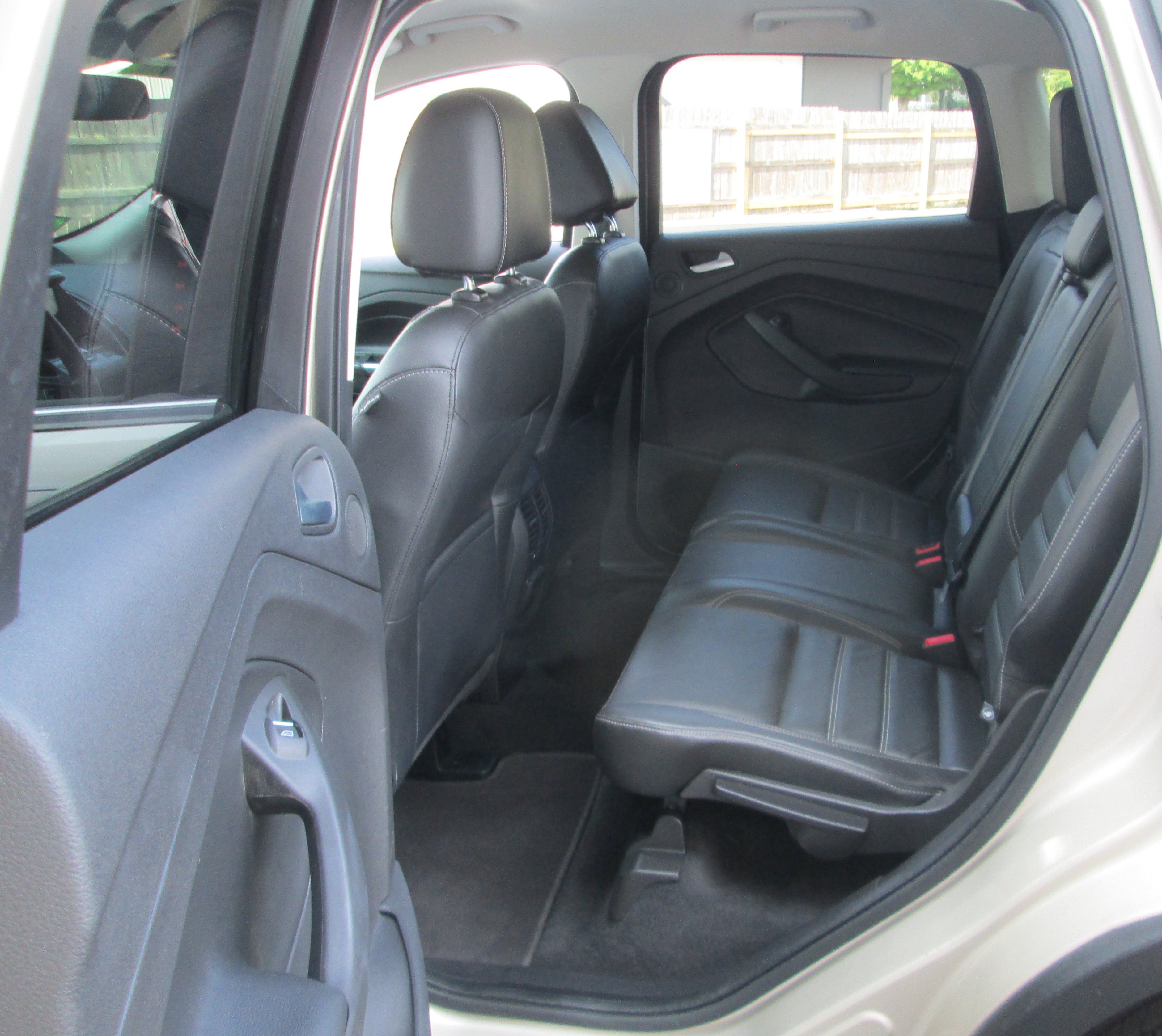 Used 2017 Ford Escape Titanium AWD/4WD image 9