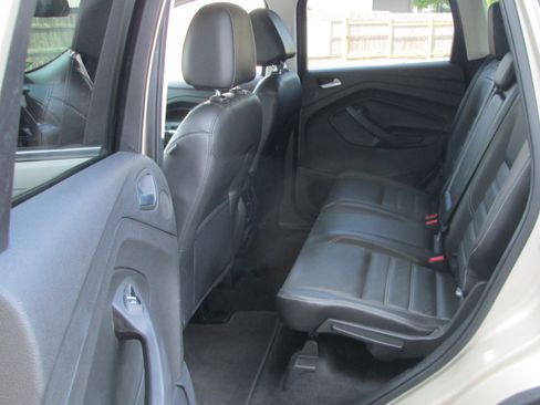 Used 2017 Ford Escape Titanium AWD/4WD image 9