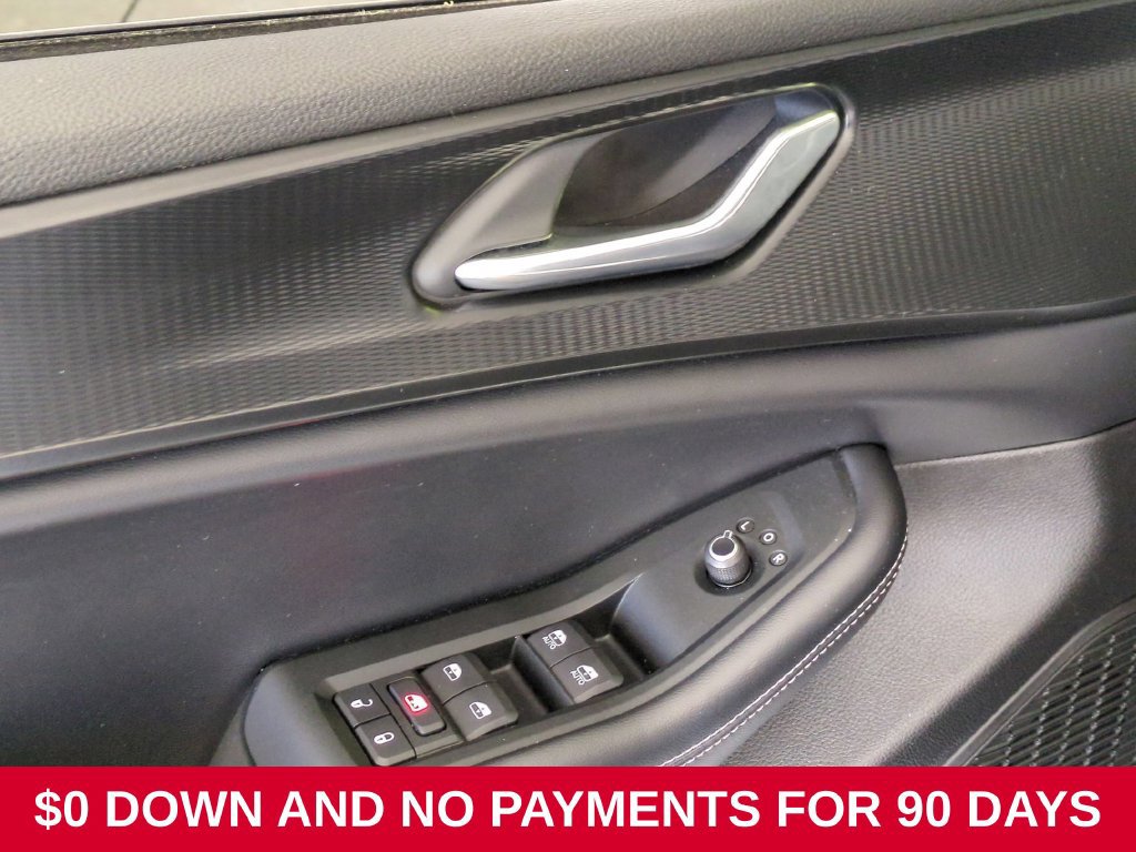 Used 2025 Jeep Grand Cherokee Altitude AWD/4WD image 10