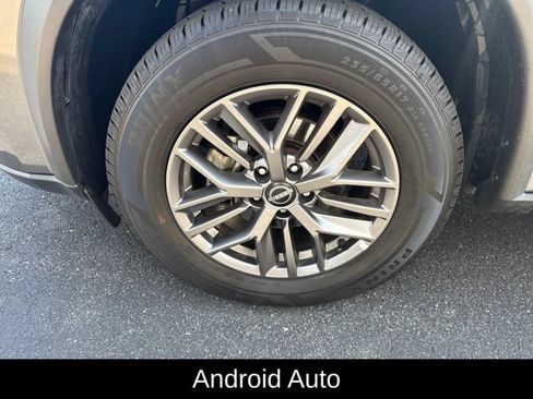 Used 2024 Nissan Rogue S AWD/4WD image 10