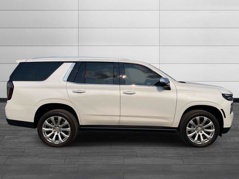 Used 2025 Chevrolet Tahoe Premier AWD/4WD image 2