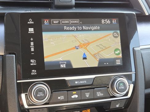 Used 2017 Honda Civic Touring image 5