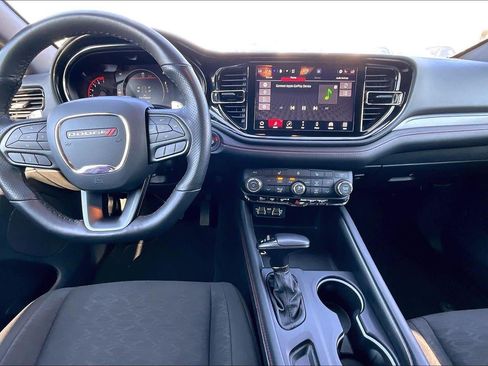 Used 2025 Dodge Durango GT AWD/4WD image 16