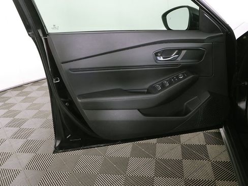 Used 2025 Honda Accord Sport image 23