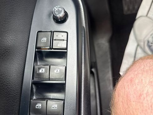 Used 2018 Toyota Highlander SE AWD/4WD image 24