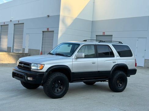 Used 1999 Toyota 4Runner Limited AWD/4WD image 14