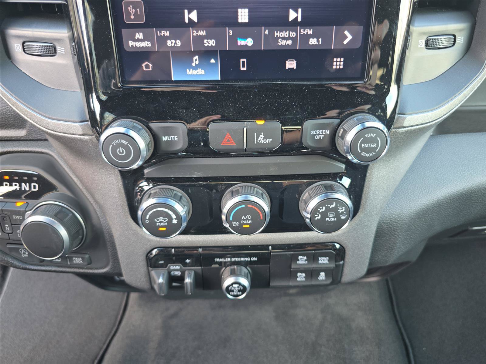 Used 2025 RAM 1500 Tradesman w/ Off Road Group AWD/4WD image 29