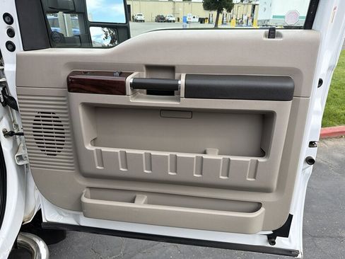 Used 2008 Ford F350 Lariat image 38