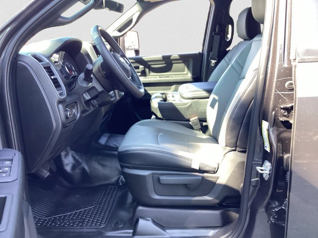 New 2026 RAM 2500 Tradesman w/ Bed Convenience Group AWD/4WD image 9