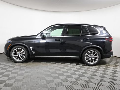 New 2026 BMW X5 xDrive50e AWD/4WD image 2