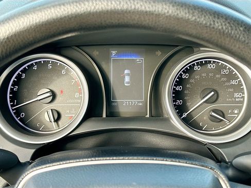 Used 2023 Toyota Camry LE image 12