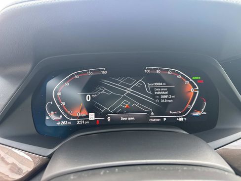 Used 2023 BMW X6 xDrive40i w/ M Sport Package image 29