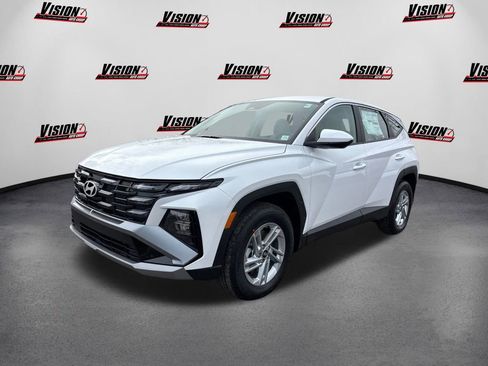 New 2026 Hyundai Tucson SE image 1