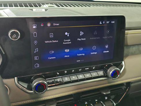 Used 2024 Chevrolet Colorado ZR2 w/ Technology Package AWD/4WD image 33