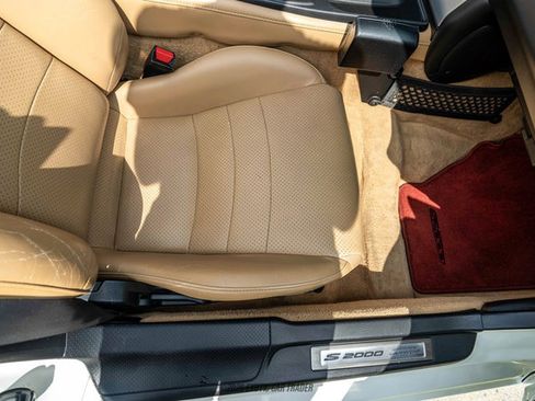 Used 2004 Honda S2000 image 93