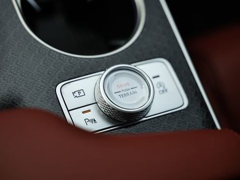 New 2026 Genesis GV80 3.5T e-SC image 41