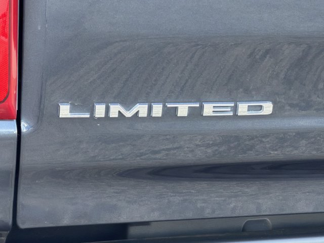 Used 2021 RAM 1500 Limited w/ Body Color Bumper Group RWD image 9