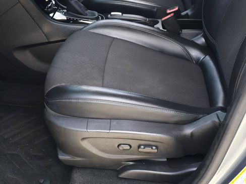 Used 2019 Buick Encore Preferred w/ Safety Package FWD image 12
