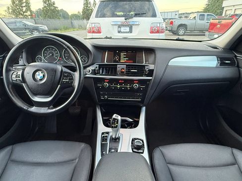 Used 2017 BMW X3 xDrive28i AWD/4WD image 3