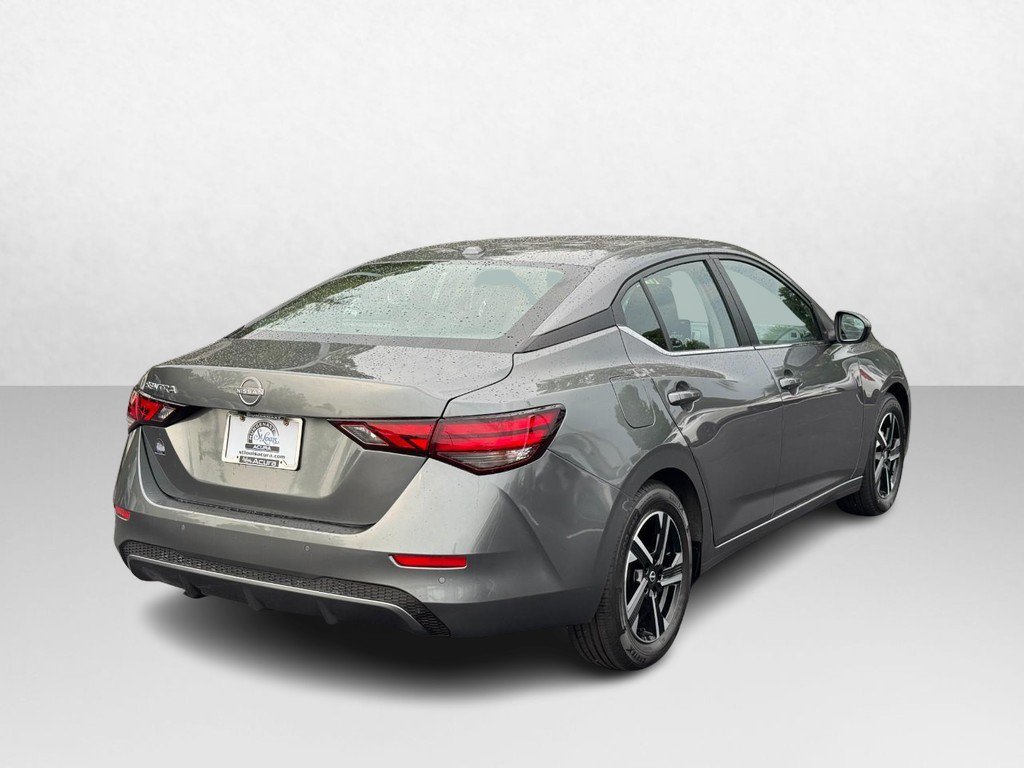 Used 2025 Nissan Sentra SV FWD image 8