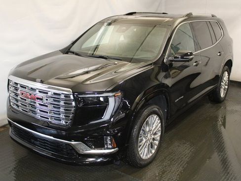 Used 2025 GMC Acadia Denali w/ LPO, Floor Liner Package image 1