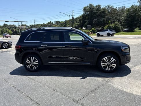 New 2026 Mercedes-Benz GLB 250 image 6