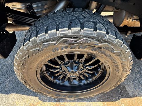 Used 2022 Chevrolet Silverado 2500 Custom w/ Custom Value Package AWD/4WD image 39
