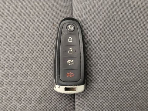 Used 2019 Ford Escape SE FWD image 32