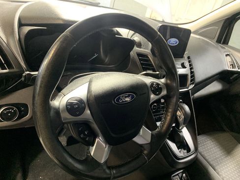 Used 2019 Ford Transit Connect XLT w/ Driver-Assist Package image 12