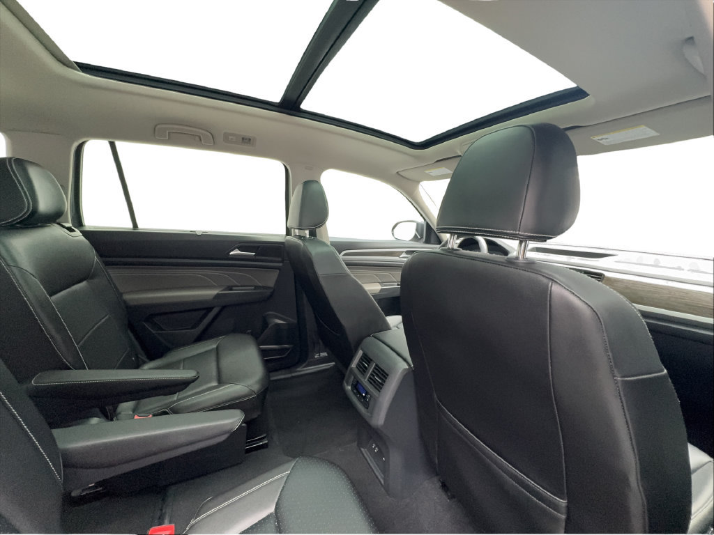 Used 2023 Volkswagen Atlas SE w/ Panoramic Sunroof Package FWD image 32