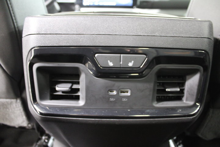 Used 2022 GMC Sierra 1500 AT4 w/ AT4 Premium Package AWD/4WD image 24