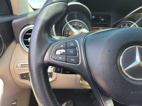 Used 2017 Mercedes-Benz C 300 Sedan image 32