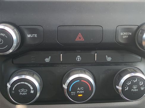 Used 2023 RAM 1500 Big Horn image 24