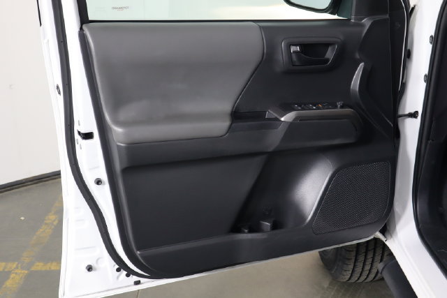 Used 2023 Toyota Tacoma SR5 w/ Technology Package RWD image 17