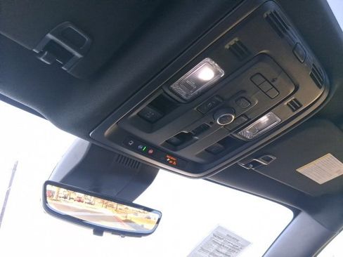 Used 2023 GMC Yukon XL Denali Ultimate image 22