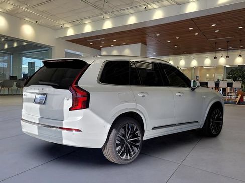 New 2026 Volvo XC90 B6 Ultra w/ Protection Package AWD/4WD image 7